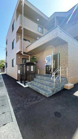 ガーデンヒルズ城南8 駐車場