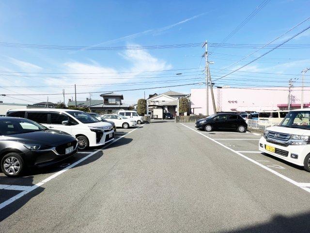 セジュール佐古 駐車場