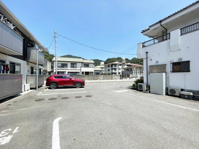 ボヌール城南 駐車場