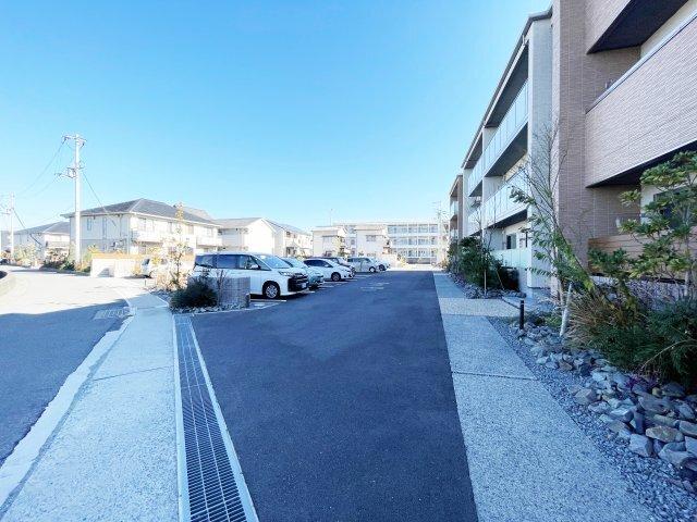 ＢＥＲＥＯ蔵本元町【ＢＥＬＳ認証】 駐車場