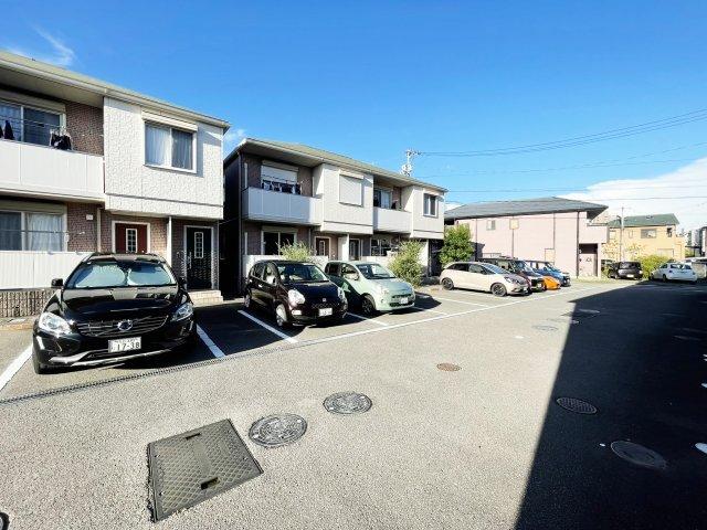 花ぽーと　Ｅ棟 駐車場