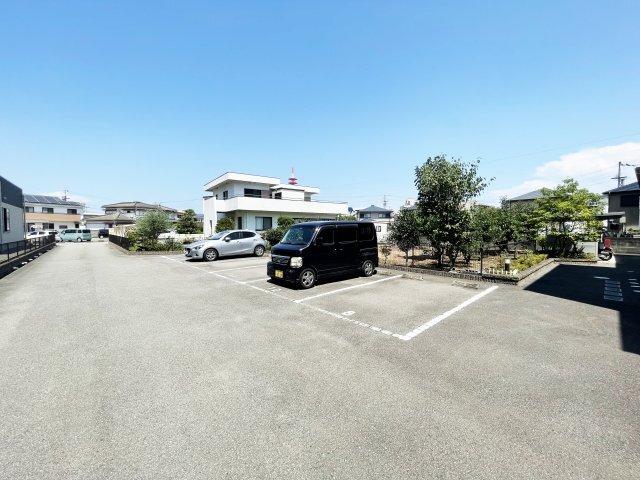 エクセルコート南島田 駐車場