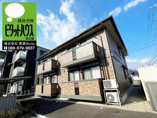 シャン･ド･フルール　B棟（B202） 外観