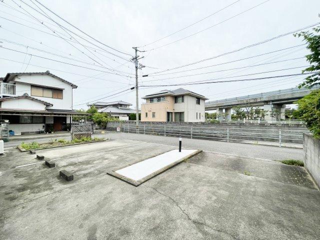 キャメルハイツ 駐車場