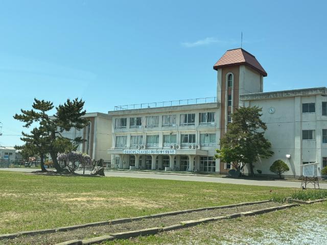 むつ市立苫生小学校：1715m