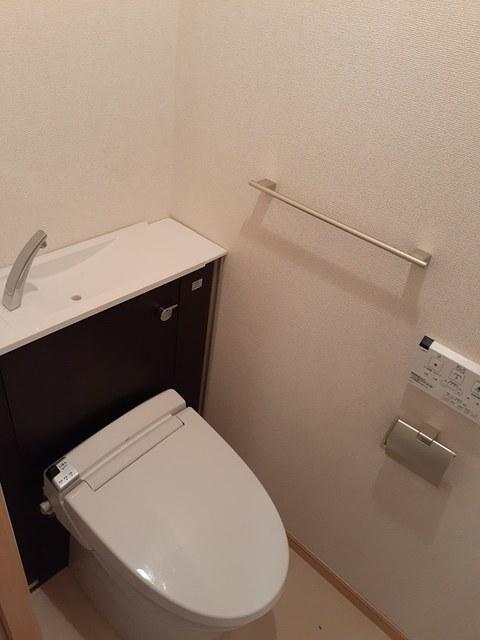 ザ・マンション横須賀（101） トイレ