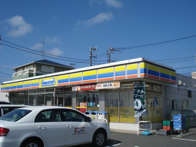 コンビニ：400m