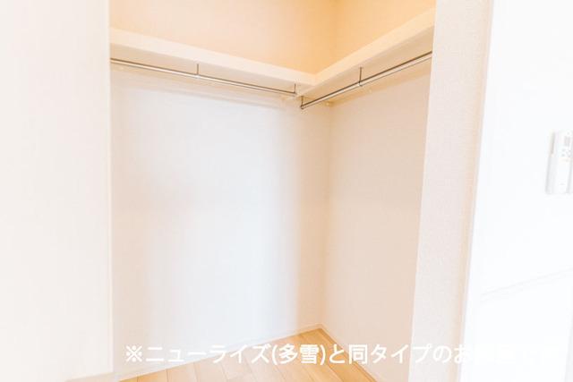 アプローチⅢ（102） 収納