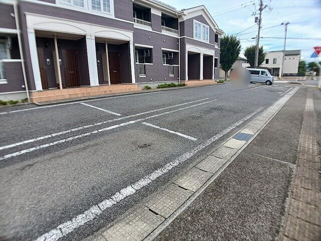 ミールム（202） 駐車場