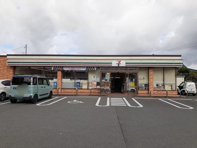 セブンイレブン　鶴岡家中新町店：600m