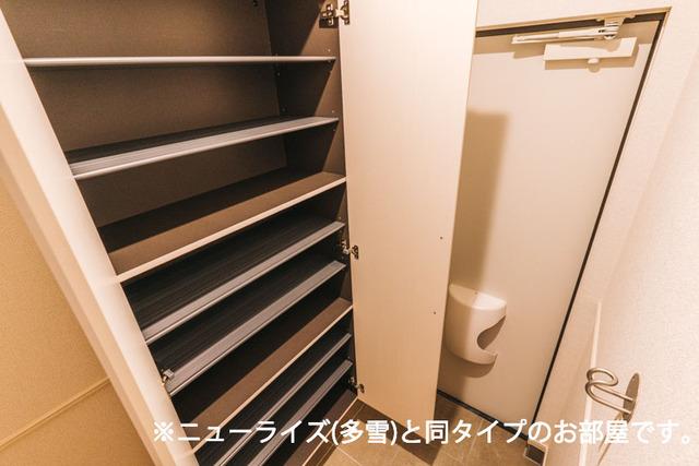 アプローチⅢ（203） 収納