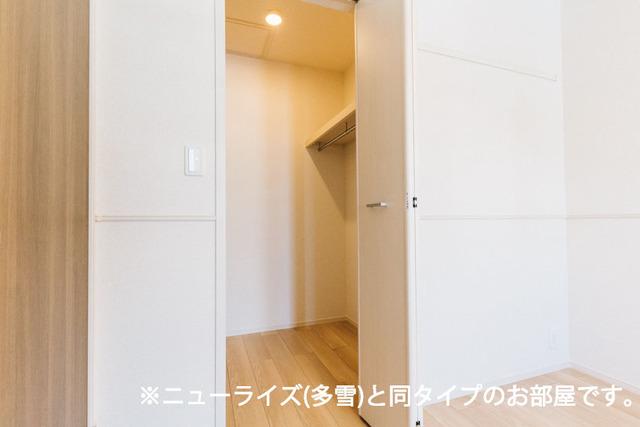 アプローチⅣ（202） 収納