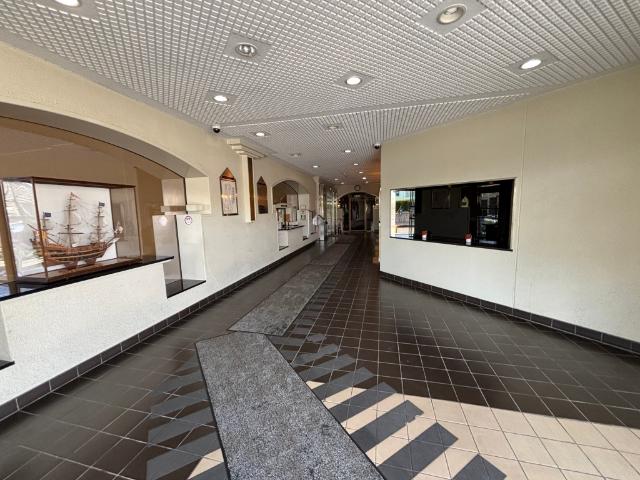 高槻市南大樋町中古マンション  ロビー