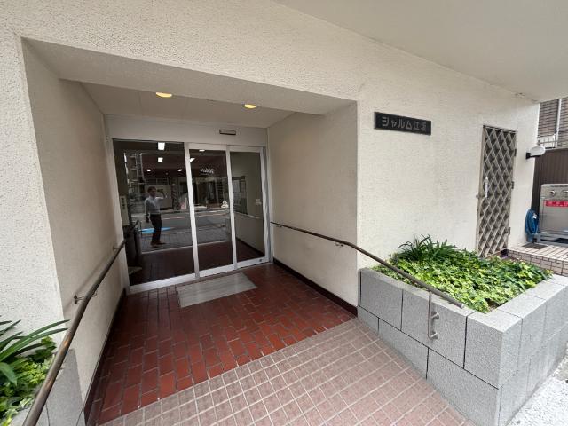 シャルム江坂 エントランス
