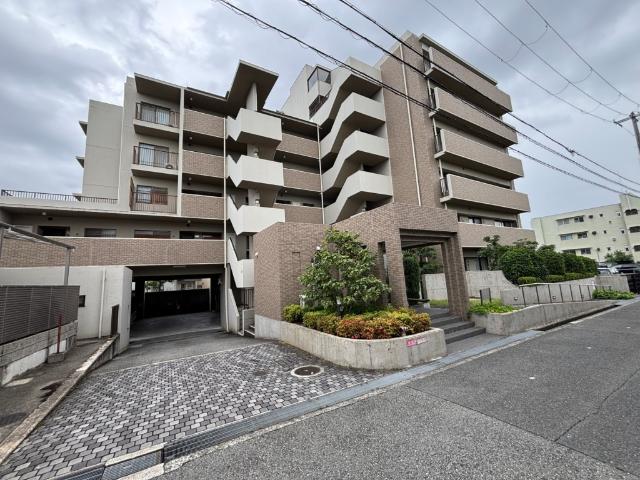 ステイツ千里・山手町 外観