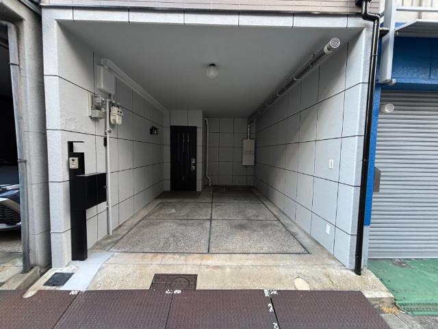 大阪市淀川区木川東二丁目　中古戸建 エントランス