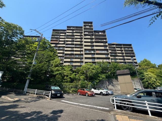 千里中央パーク・ヒルズ　D棟 外観