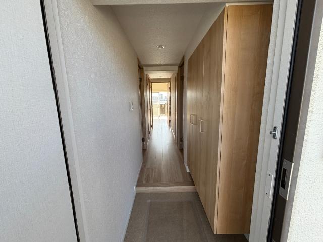 高槻市南大樋町中古マンション 玄関