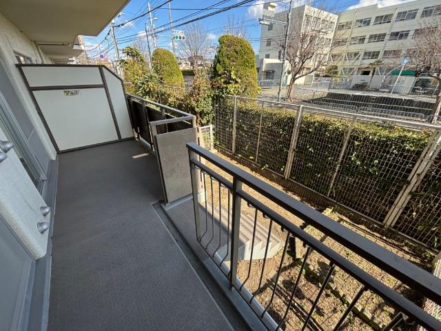 高槻市南大樋町中古マンション バルコニー