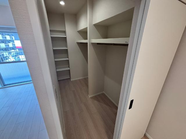 シャルム江坂 収納