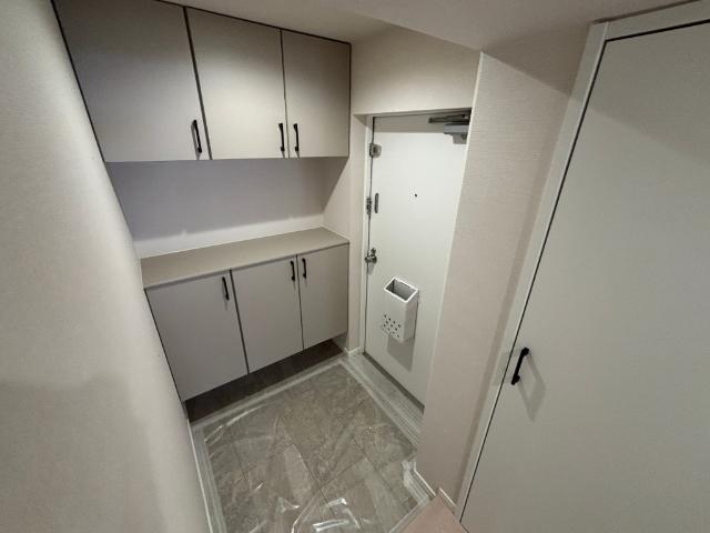 シャルム江坂 玄関