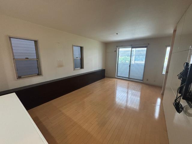 大阪市西淀川区姫島三丁目　中古戸建 リビング