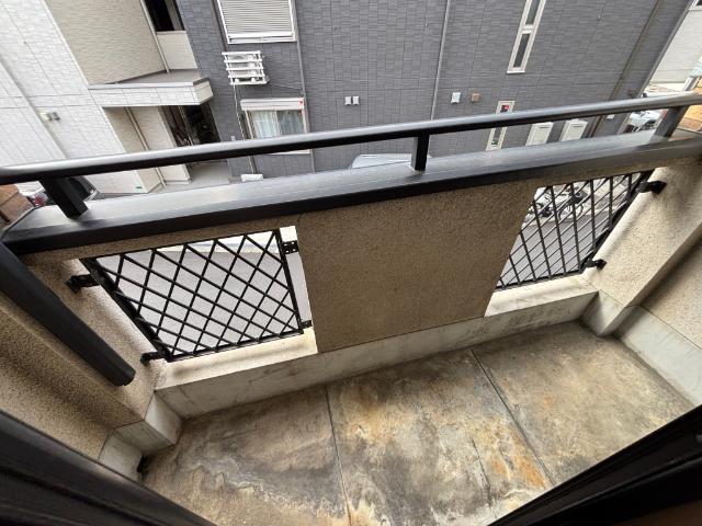 大阪市淀川区三津屋中一丁目　中古戸建 バルコニー