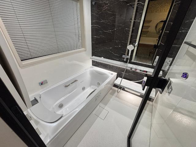 大阪市淀川区加島一丁目　中古戸建 バス／シャワー