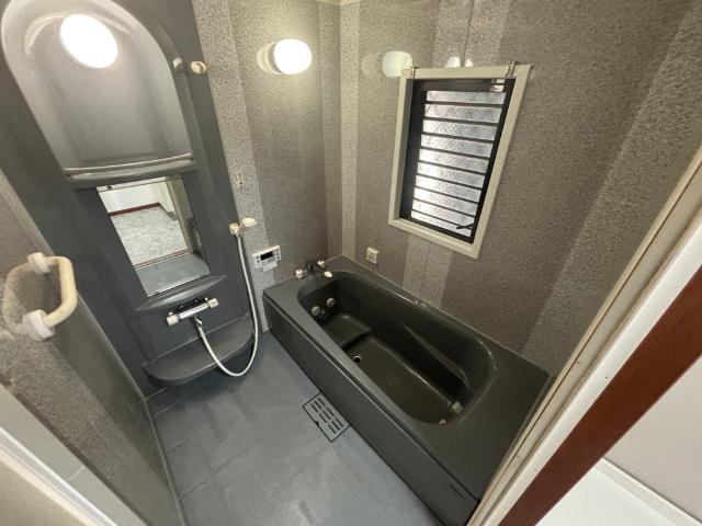 大阪市淀川区三津屋北　中古戸建 バス／シャワー