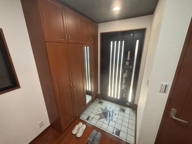 大阪市淀川区三津屋北　中古戸建 玄関