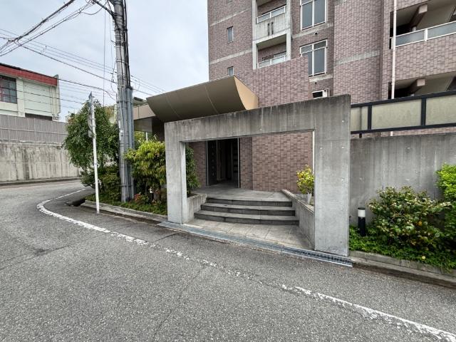 ギャラリーコート豊中・中桜塚 エントランス