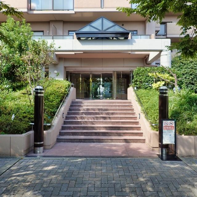 セントポリア北大阪ヴィゾン弐番館 エントランス