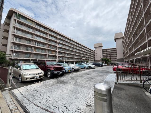 プラザ歌島参号棟 駐車場