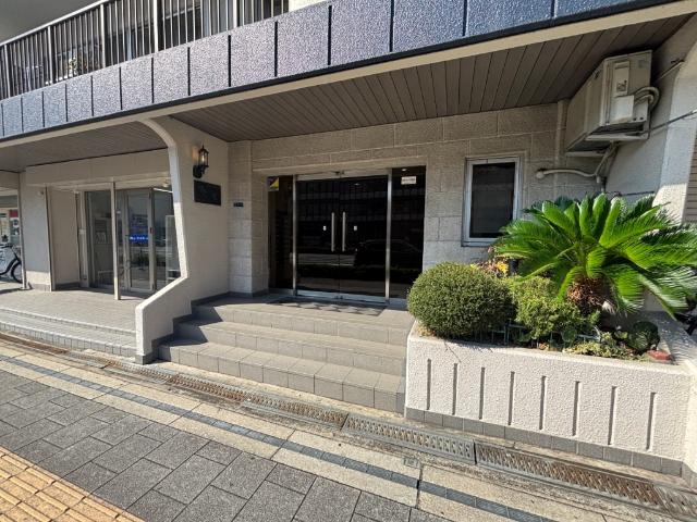 日商岩井野里マンション エントランス