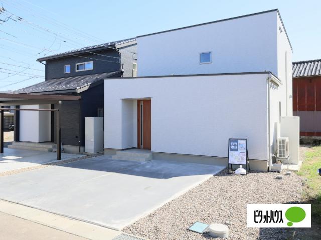 坂井市春江町江留中分譲 外観