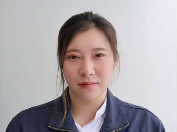 スタッフのサムネイル