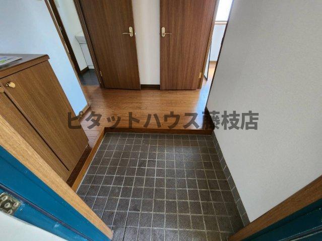 焼津市下小田アパート 玄関