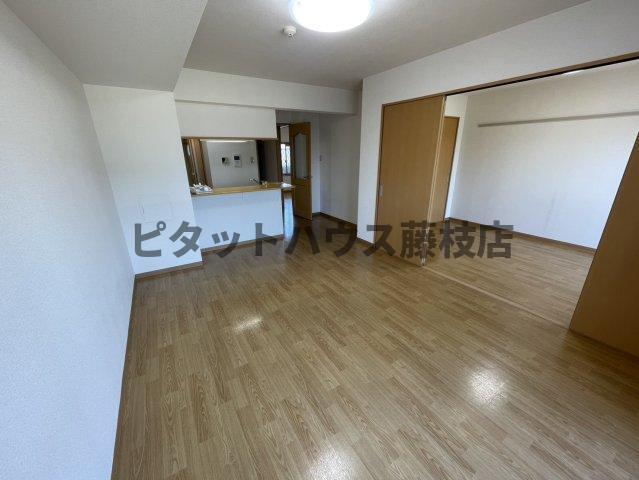 焼津市焼津マンション リビング