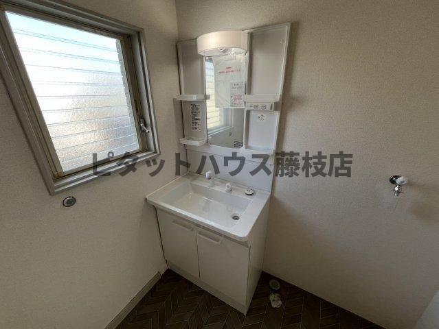 焼津市塩津一戸建 洗面