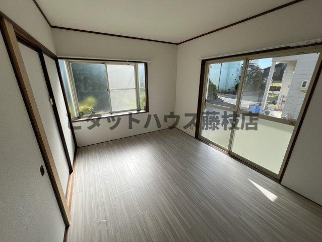 焼津市塩津一戸建 リビング