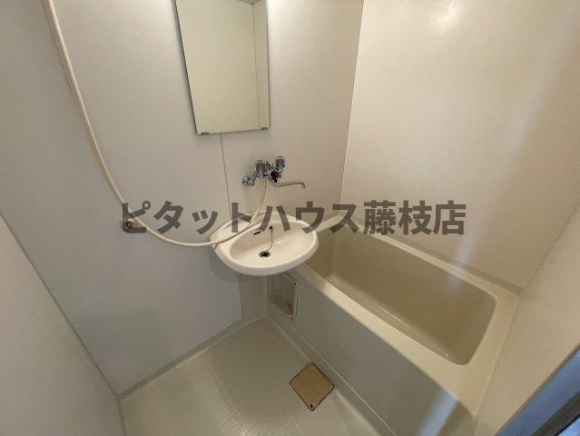 焼津市栄町アパート バス／シャワー