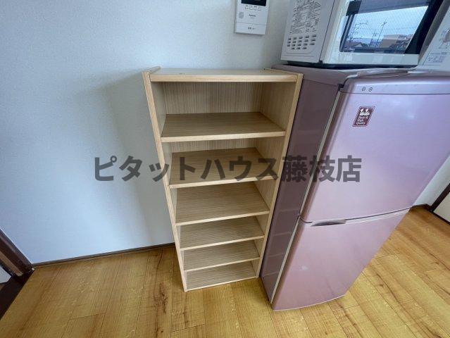 焼津市栄町アパート 収納