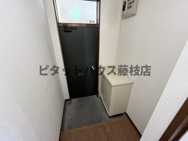 島田市元島田アパート 玄関
