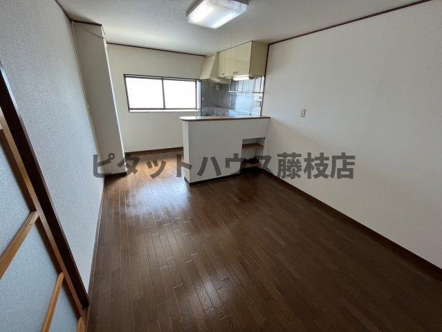 島田市元島田アパート リビング