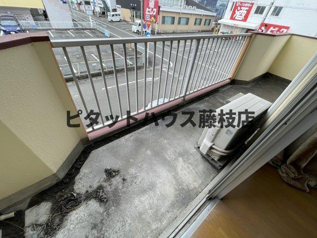 焼津市西小川アパート バルコニー