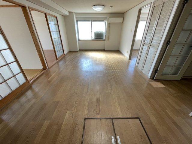 焼津市東小川マンション リビング