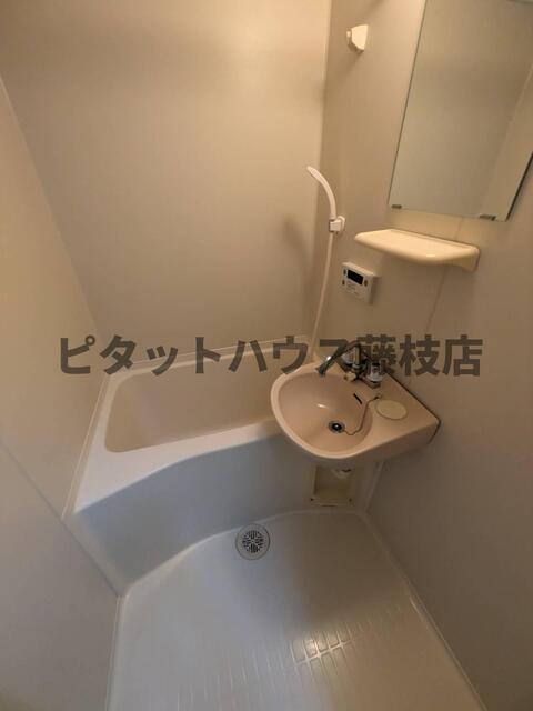牧之原市細江アパート バス／シャワー