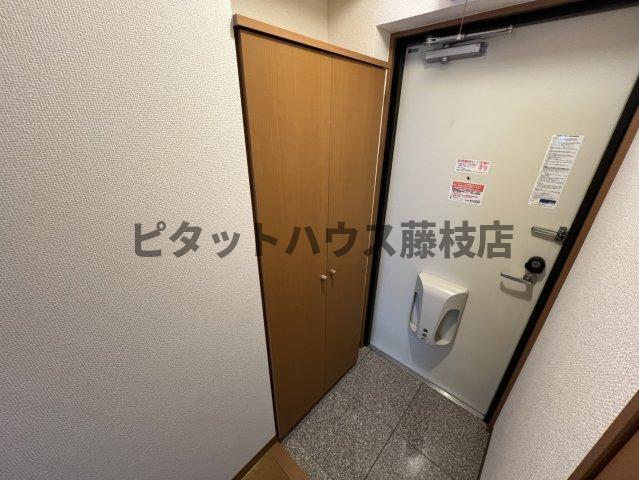 焼津市石津中町マンション 玄関