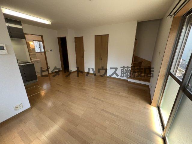 焼津市石津アパート リビング