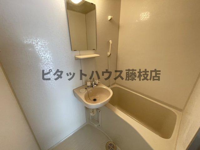 藤枝市高柳アパート バス／シャワー